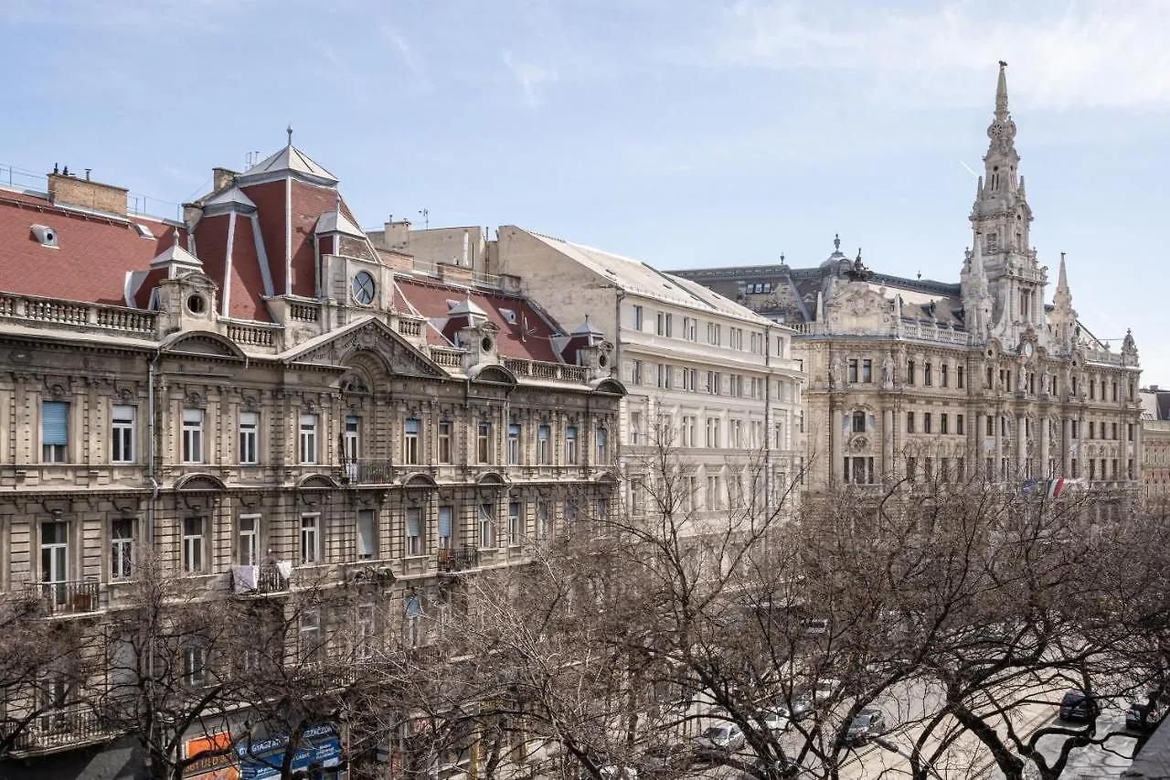 Setting Sun Apartment Budapest