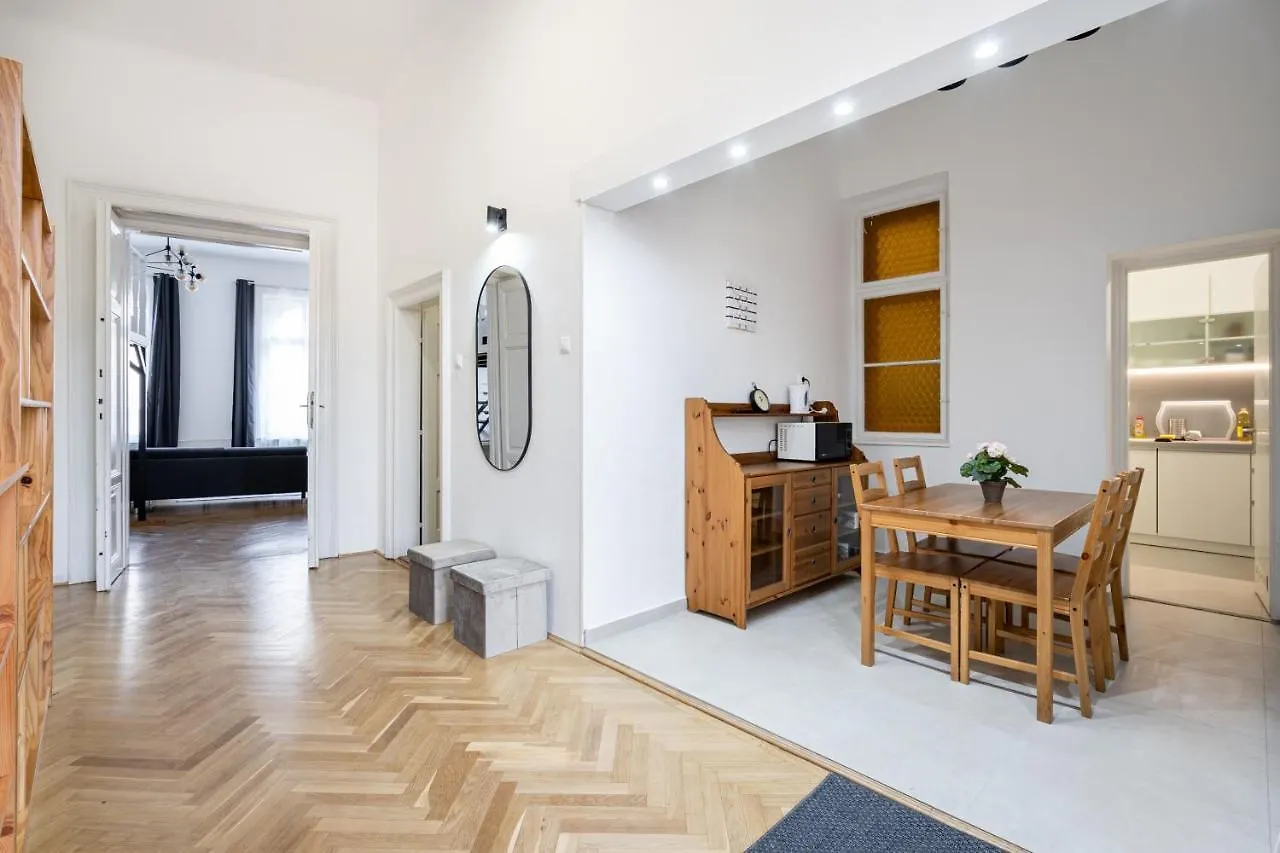 Setting Sun Apartment Budapest Hungary